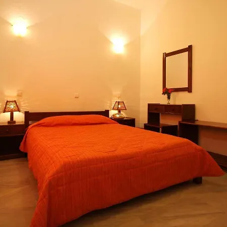 Palazzo Hotel Archangelos (Laconia)