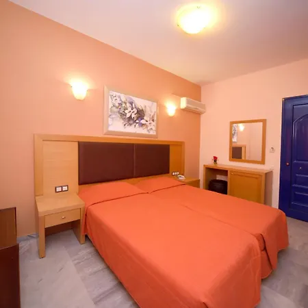 Palazzo Hotel Archangelos (Laconia)